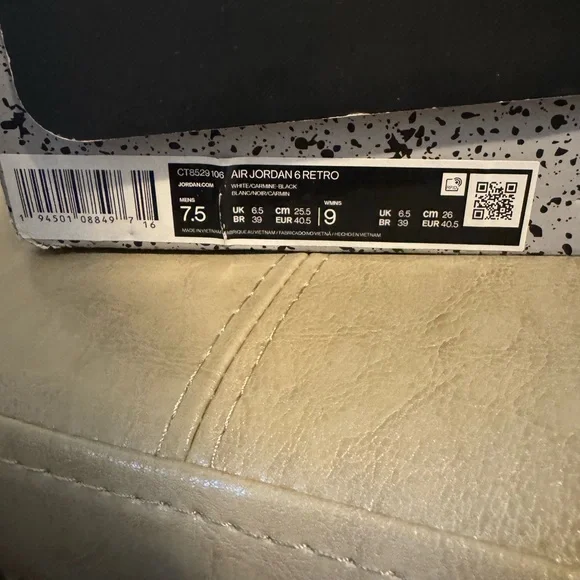 Jordan 6 Carmine - Picture 9 of 9